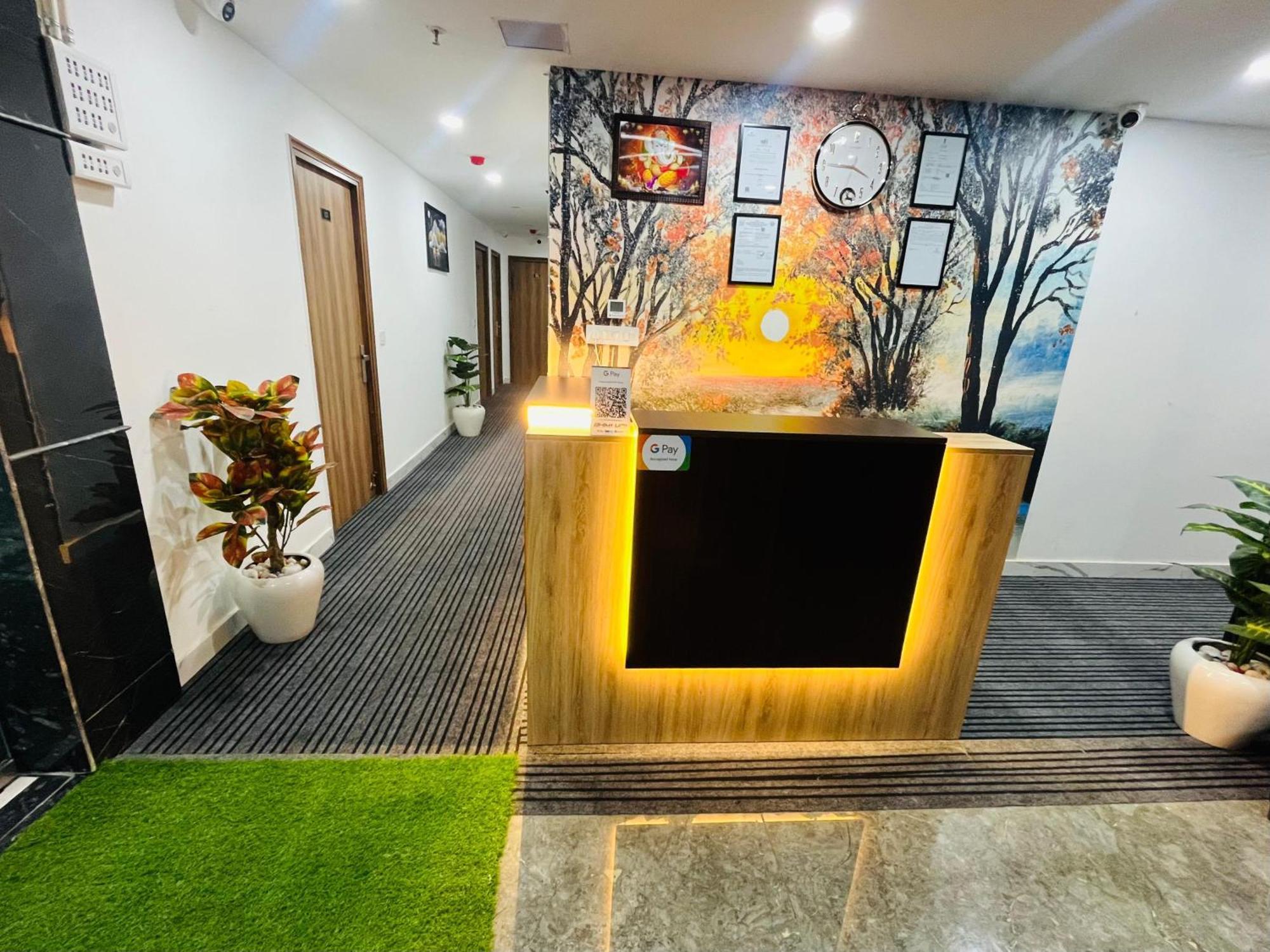 גרייטר נוידה Townhouse Happy Habitat Guest House מראה חיצוני תמונה