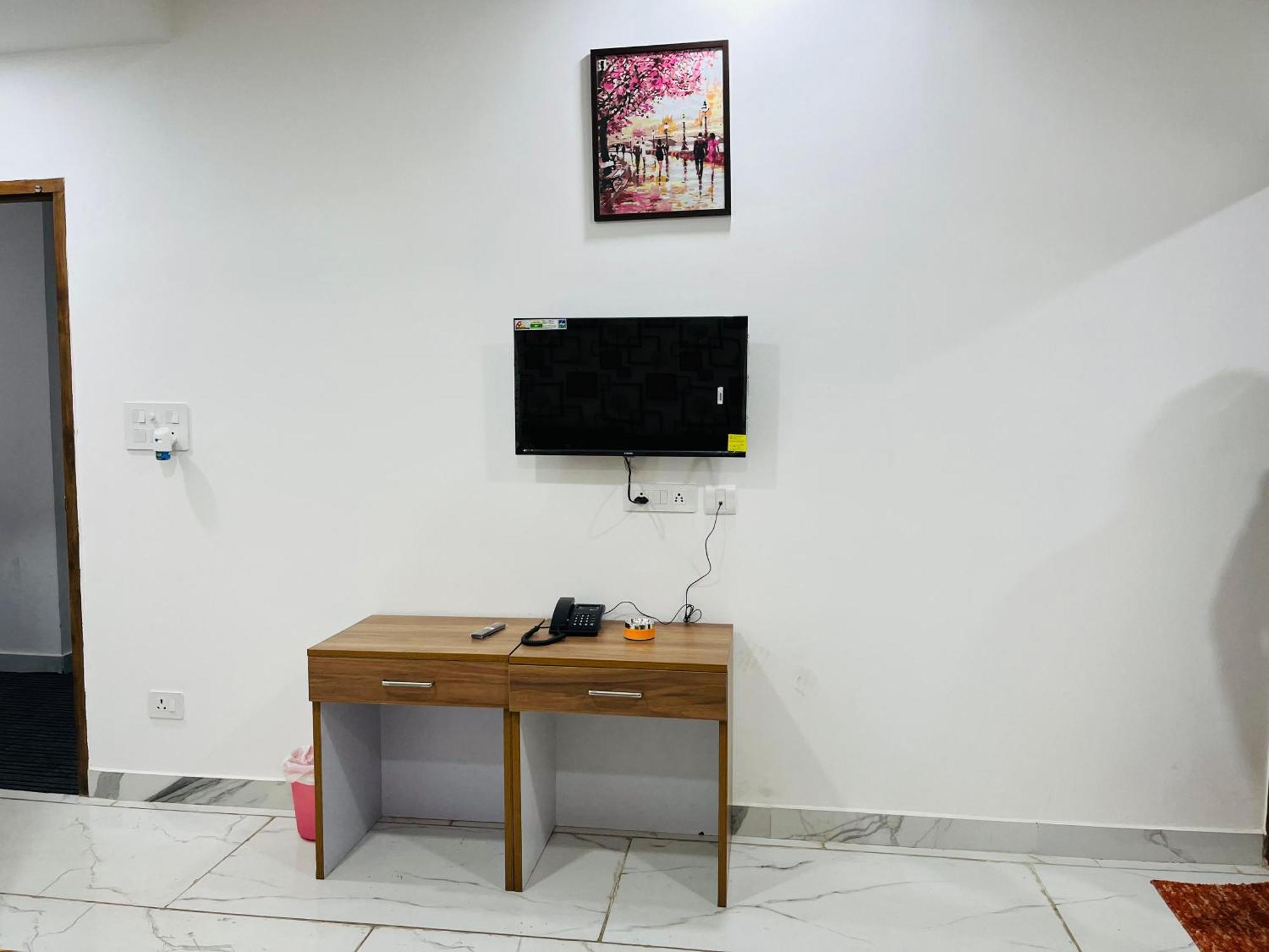 גרייטר נוידה Townhouse Happy Habitat Guest House מראה חיצוני תמונה